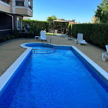 アパート Eli3 ラヴダ